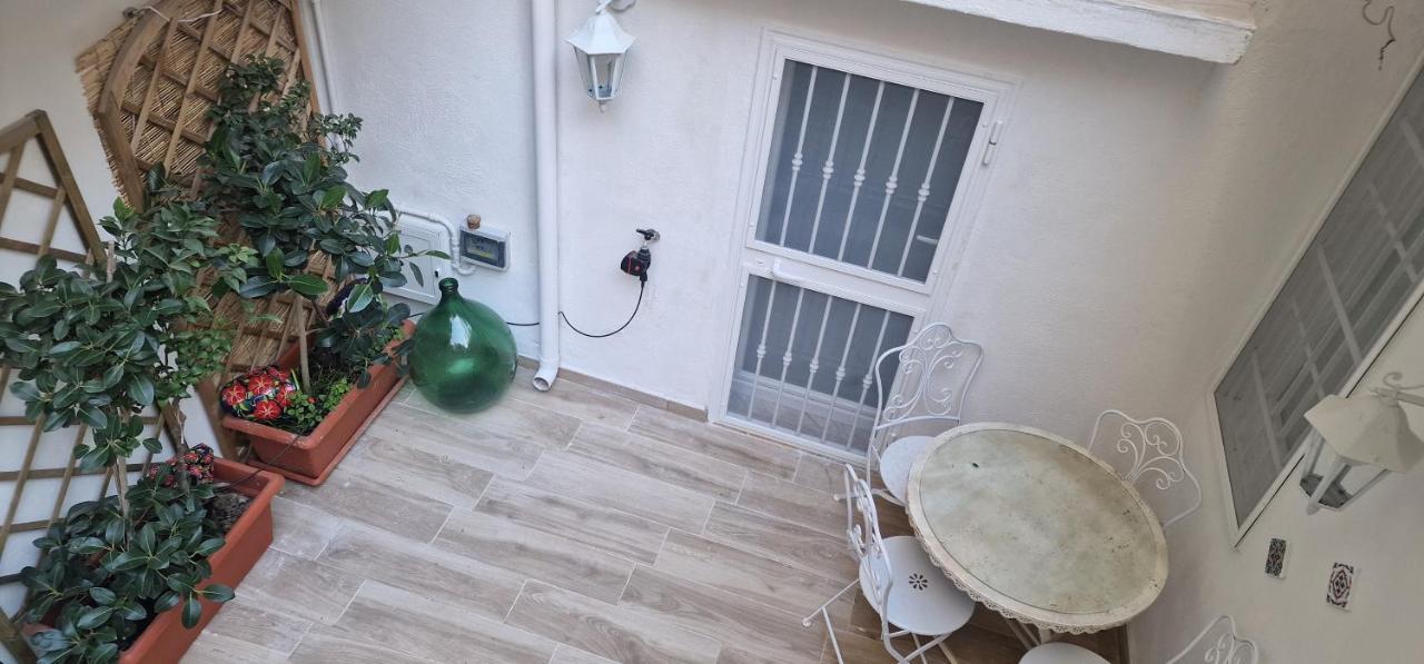 Case Di Paola Via Melo Appartamenti 巴里 外观 照片